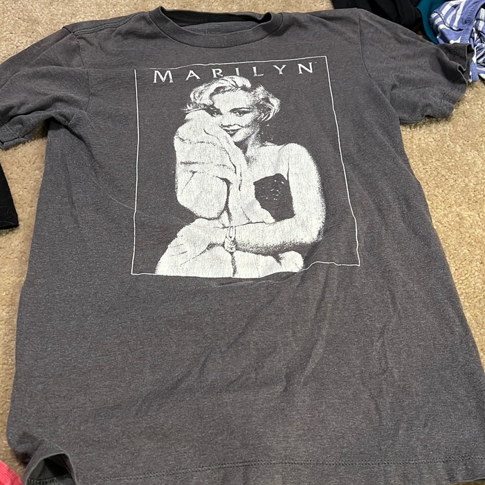 Marilyn Monroe top
